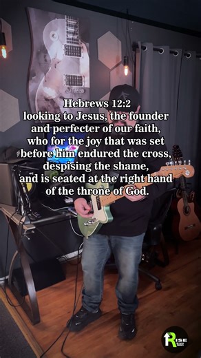 Bible verse Hebrews12:2