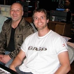 Two Steps From Hell - Undefeated lyrics