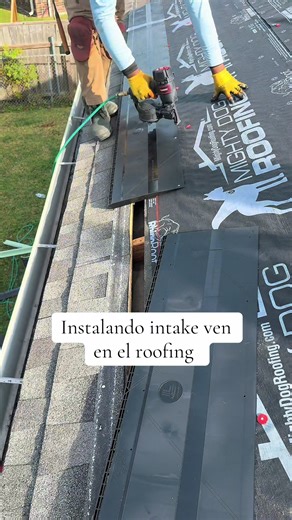 Instalación del Intake Ven en Roofing