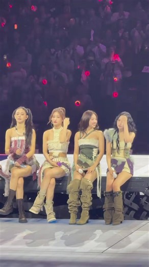 TWICEのミナが魅せる「What is Love」パフォーマンス