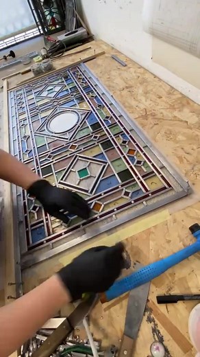 Enjoy this Timelapse video, the making of this complicated geometric leaded light! Paired with the panels from our last vide, they make a stunning sight once fitted! Again, apologies for the poor editing. #timelapse #stainedglass #glass #colour #leadlight #design #bespoke #stainedglasswindow #leadedlights #art #color #texture #window #video #madebyhand #building #craft #traditional #geometric #victorian