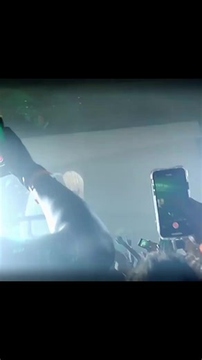 Bass That Explodes Cell Phones!