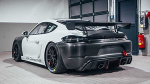Porsche 718 Cayman GT4 Clubsport MR Is An Extreme Race Car