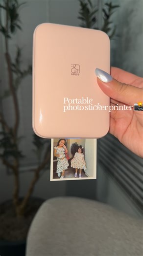 Dennisse on Instagram: "The mini portable printer you didn’t know you needed😍 Comment printer and I’ll directly send you the 🔗 #portableprinting #portableprinter #miniprinter #printersticker"