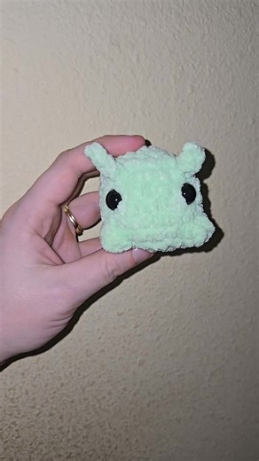 Market prep. Baby Aliens 👽 #crochet #amigurumi #handmade #smallbusiness #alien