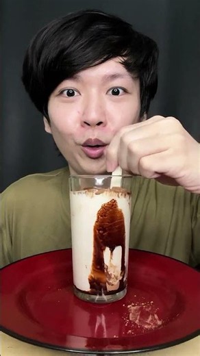 HOW TO MAKE THE PERFECT CHOCOLATE MILK #shorts #food #funny