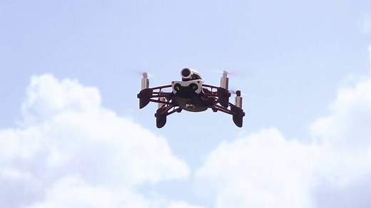 Have you ever dreamed of becoming a drone racer? Learn how to fly Parrot Mambo FPV by watching this tutorial! 🎓 | Parrot