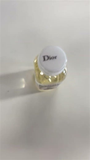 Portable Logo Printing: How to Brand Bottle Caps with a Handheld Inkjet Printer