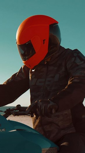 Rubatone up front. High gloss out back. The Airform Counterstrike brings 3D lift graphics and MIPS protection to the fight. | Icon