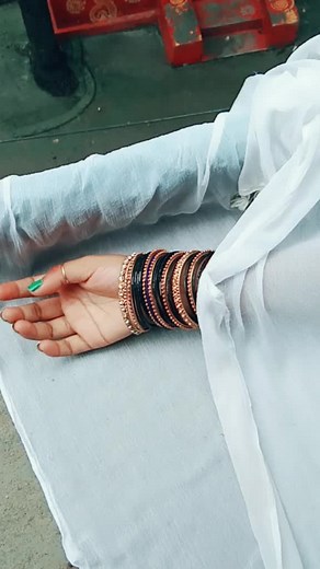 Puja74 (@puja4690298524074)’s videos with 24 Fresh RedRoses Bouquet - Priya Desai