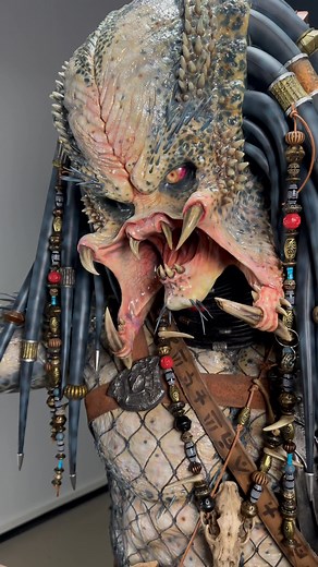 Deep Myth - Predator Bust | Great Collective Toys