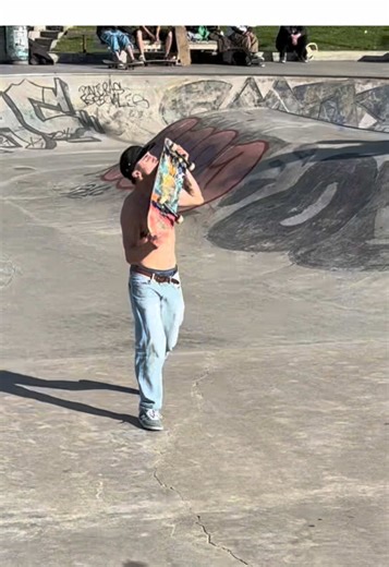 Mix 2025: Agradecido con la Vida en Skateboarding