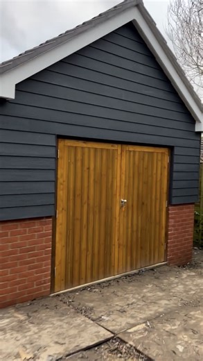 13 reactions | The perfect finishing touch—cladding that enhances both aesthetics and performance! ✨ Shop at your local branch for all your project essentials Thank you Solid Build Contractors LTD for sharing! #cladding #joinery #construction #jewson | Jewson | Facebook