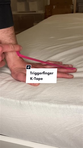 How to tape a Triggerfinger. Go tape and stay safe! 🙏#triggerfinger #kinesiotape #fyp