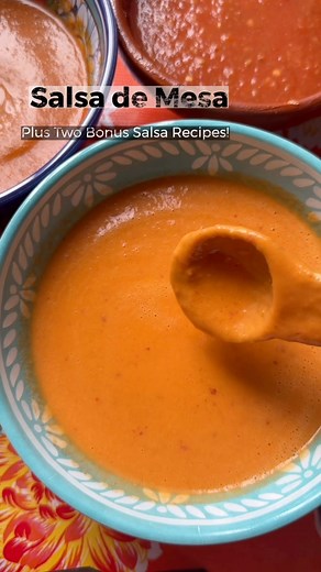 A basic tomato salsa prepared three ways. And you are not limited to using chile de arbol in the second and third salsa. Try some chile morita, Chile puya, or the milder chile cascabel. So many options! Here is the recipe link https://pinaenlacocina.com/tomato-salsa-recipes-salsa-de-mesa-table-salsa/ #salsademesa #SaborYFuego #mexicansalsa | La Piña En La Cocina