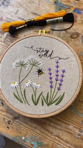 Wildflower & Bee Linen Embroidery Kit: Beginner Needlecraft - Etsy UK