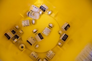 Skiepytis nuo COVID-19 planuoja mažiau nei trečdalis sergančiųjų epilepsija