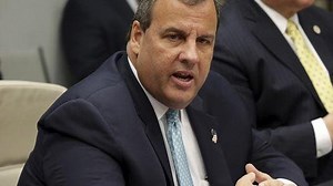Christie returns to cool reception in NJ
