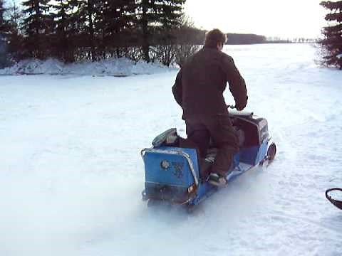 1967 Snow Cruiser Snowmobile Johnson Evinrude