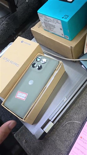 MOTO EDGE 60 PRO 5G MOBILE 12GB RAM 256GB 8MONTH WARRANTY BOX FULL KIT RS: 25500. PH 8056 161371