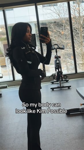 Queen Kema| Life & Leadership Mentor on Instagram: "When y’all be discussing body goals I be real quiet cause my body Goal is to look Slim Thick like Kim Possible.. not too small but not too bulky, I eat, gain, & tone for a specific Action Figure look. 🥲🫶🏽🤭 @funhousecollection1 for my Appetite Gainers 🍑"