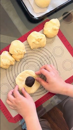 Saturday therapy baking red bean paste bun