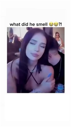 Scare Pranks on Instagram: "Guys i found her she‘s @mimiavares and it‘s free too wtf😭"