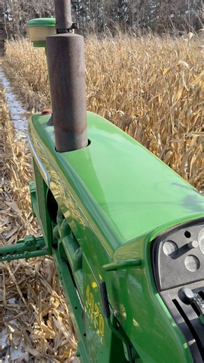 4020 picking corn #johndeere | Deandeere4020