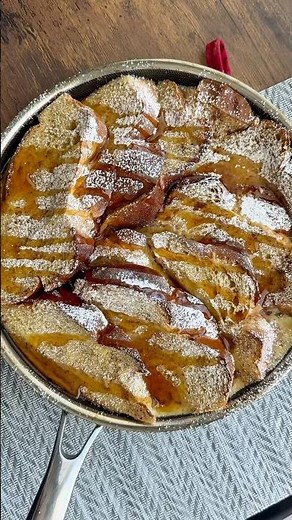 AMAZINGLY EASY Skillet Baked French Toast