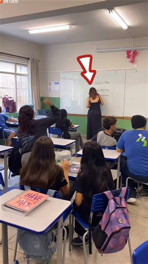 🤬Bad student misbehaves with new teacher 🥹💔