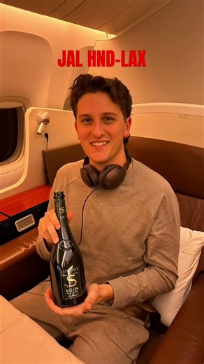 Japan Airlines First Class from Tokyo to Los Angeles