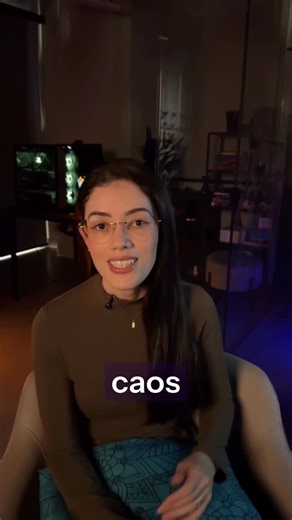 Michelli Brito on Instagram: "Vamos juntos evoluir nesse caos? 🚀 Por aqui, exploramos conteúdos sobre programação, principalmente Java e Spring, arquitetura de software e também inteligência artificial. Se você quer acompanhar esse novo cenário e evoluirmos juntos, vai ser muito bom ter você por aqui 😉 #programação #tecnologia #software #code #ia"