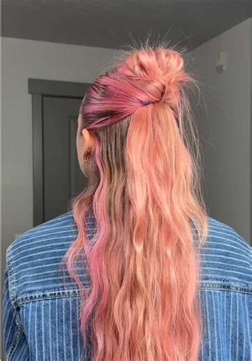 THE CUTEST half up half down hairstyle tutorial 💫💕 #halfuphalfdownhairstyle #halfuphairtutorial #easyhairstyles #hairtoks #hairstyletutorials @Salee Hair @Old Navy