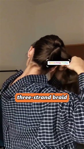 No-Fail Messy Bun Tutorial #uswholesale #hairstyle #wholesalehairaccessories #hairtok #backtoschool