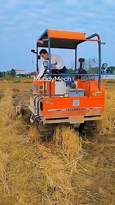 Crawler Rotavator🌾🌾= 1 Machine, Endless Uses! ✅ Paddy operation: No clamping force needed, realize deep plowing, soil crushing & leveling with its own power, fine quality, meet pre-seedling paddy needs! ✅ Hard soil operation: Add clamping force, hydraulic pressure for deep plowing, adjustable depth, break compacted soil easily, efficiency far exceeds wheel tractors, no slip or stuck! ✅ Trench opener: attachment: Dig neat trenches fast for irrigation/planting ridges ✅ Seeder & fertilizer spread