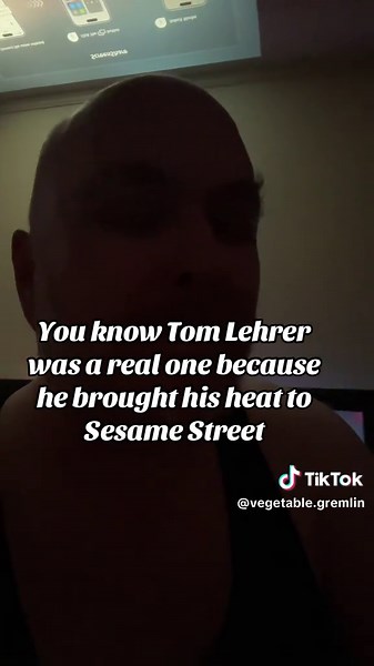 Tributo a Tom Lehrer: Una Leyenda de la Comedia