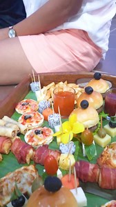 [English below] តោះ នាំគ្នាជប់លៀងនៅអាងហែលទឹកបែបលក្ខណៈ private ហី🌊🥂🎉 បបួលមិត្តភក្តិ ឬគ្រួសារអ្នកមកហែលទឹកលេង រួចស្រស់ស្រូបអាហារ និងភេសជ្ជៈដ៏ឆ្ងាញ់សាកសមនឹងពិធីជប់លៀងរបស់អ្នក --- Make your own pool party at our Pool Villa🌊🥂🎉 Enjoy a blast with your family or friends, and taste yummy snacks and drinks with us for your next trip. #poolparty #relax #trip #sihanukville #independencebeach | Independence Hotel by Dara