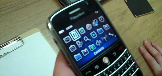How to Fix a stuck Blackberry trackball with no tools