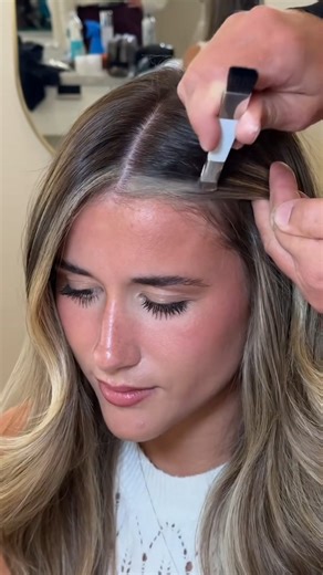 748K views · 1.5K reactions | Fake the perfect money piece in seconds ‍♀️⏱️ No bleach, no damage — just Root Cover Up magic ✨ | Color Wow | Facebook
