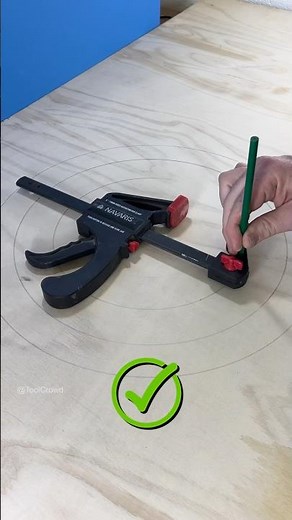 Draw Perfect Circles Using a Clamp - Pro Woodworking Hack Revealed
