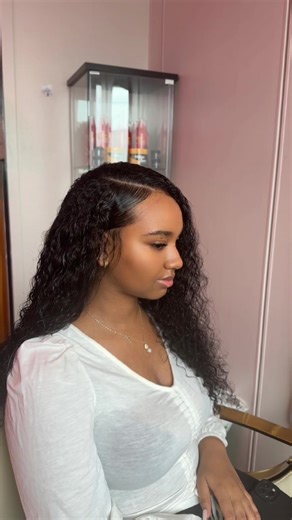 Sew-In Curly Human Hair Extensions - 24 Inch Guide
