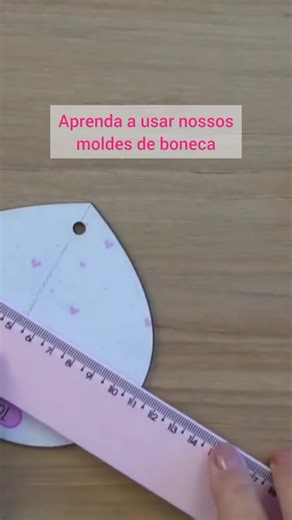 Rostinho de boneca torto, nunca mais !!! 🎄💖 A Coleção Natal dos Sonhos 2025 do ateliê Mônica costa já está disponível!! São de 35 peças, garanta o curso completo com aulas, moldes e acesso vitalício. Comenta “Natal” que eu te envio o link com desconto | Atelie Mônica Costa