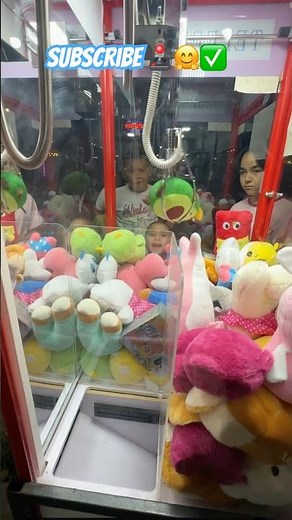 🥰CLAW MACHINE Arcade game #arcade #clawmachine #shorts #kawaii #funny