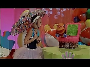 Hi-5: Kellie Dresses up With Clothes of Different Kinds