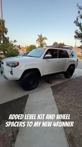 Watch me Build my 2023 Toyota 4 runner level kit and wheel spacers mod