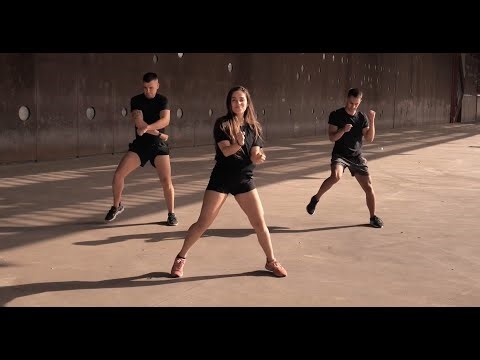 ZUMBA 15 分钟 🔥 在家有氧运动 15 分钟