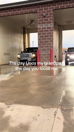 98Ranger🇺🇸 (@redfordranger1998)’s videos with original sound - BLACK