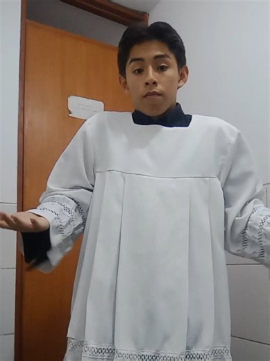 Eso me define como persona 🤍 #creatorsearchinsights #oracion #iglesia #catolicos #Dios #misa #diosteama #jesus