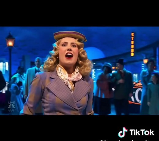 McKenzie Kurtz Shines as Star in Annie Live! 2021