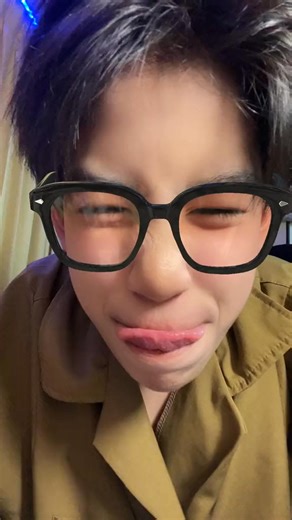 video 🦢😎 #Weekend #Kpop | Kohsoom Atchariyaboonyong